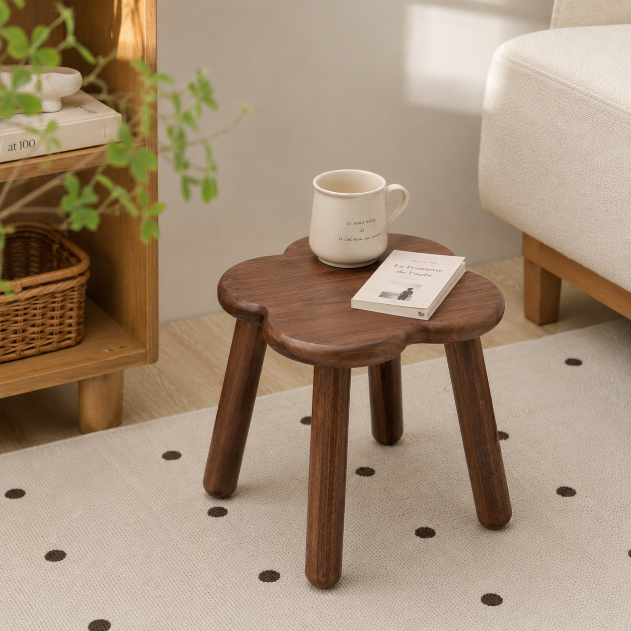 Norvia Kleeblatt Holzhocker – Massivholz